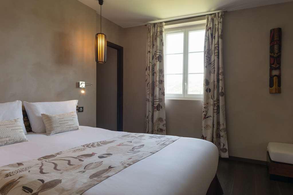 Chateau De La Falque, The Originals Relais Saint-Geniez-dʼOlt 객실 사진