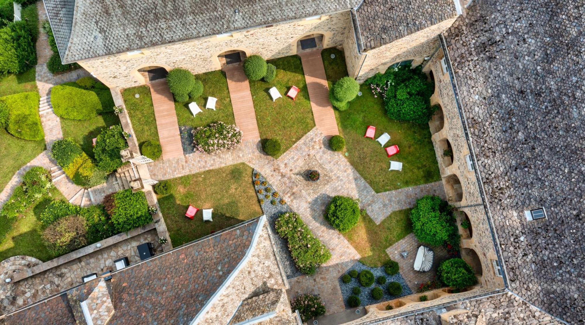 Chateau De La Falque, The Originals Relais Saint-Geniez-dʼOlt 외부 사진