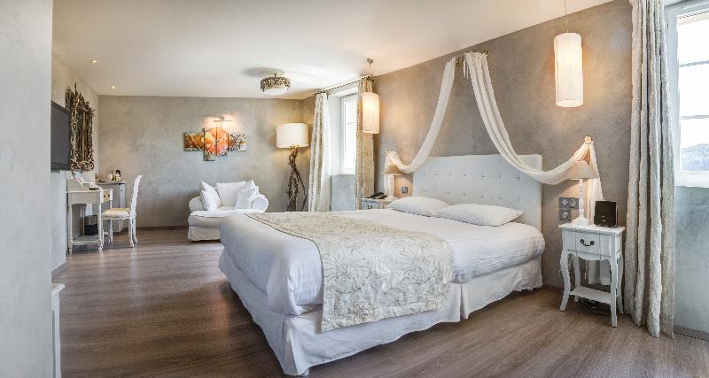 Chateau De La Falque, The Originals Relais Saint-Geniez-dʼOlt 외부 사진